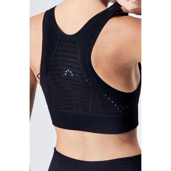 Macapa Seamless Sports Bra - Picture 2 of 3